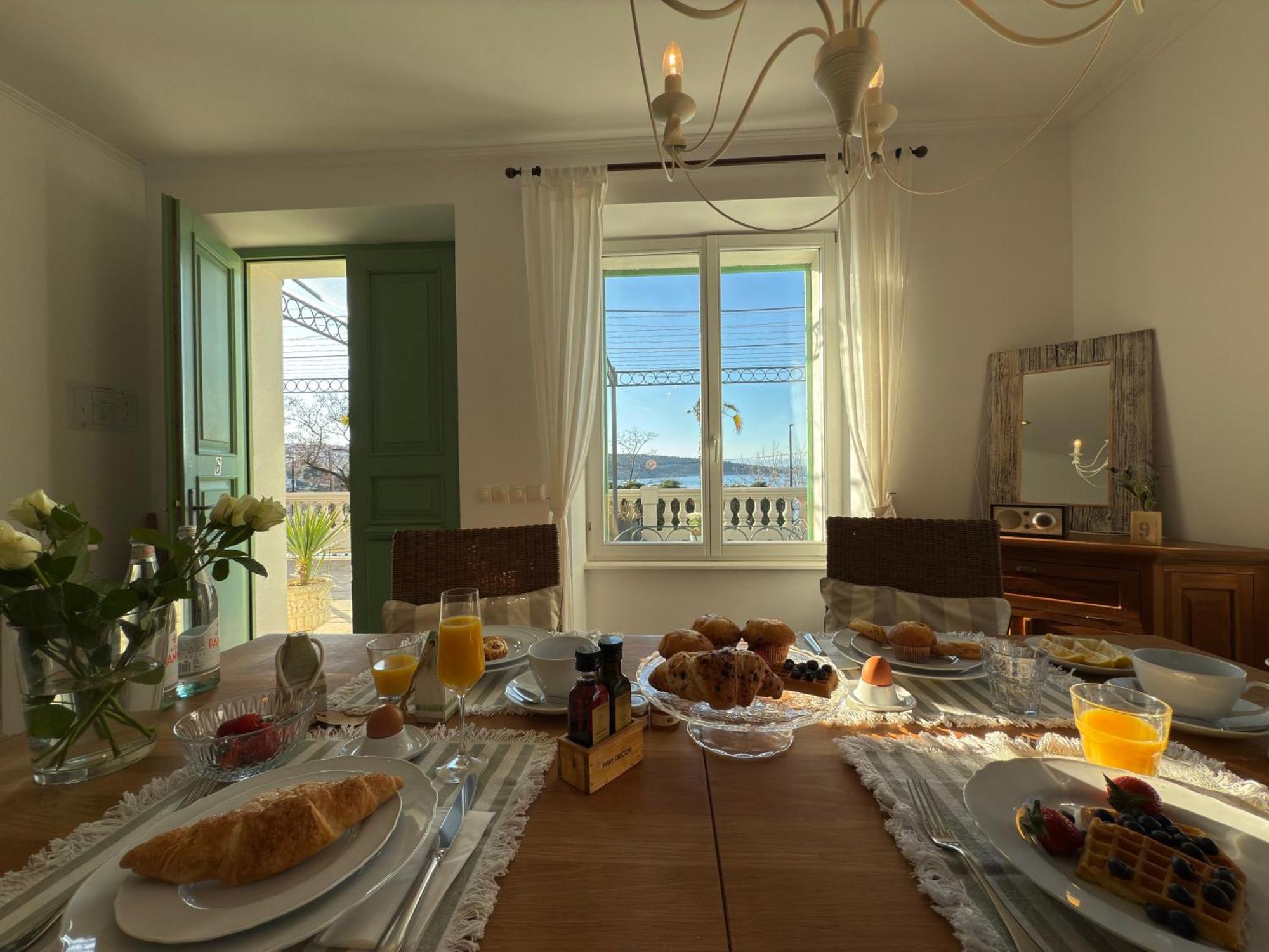 Pavi Apartments Vila Amalia Silo  Luaran gambar